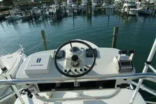 Cabo 45 EMMA - Exterior Tower Helm