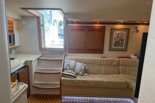 Cabo 45 EMMA - Interior Salon