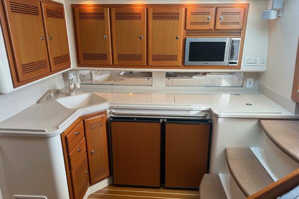 Cabo 45 EMMA - Interior Galley