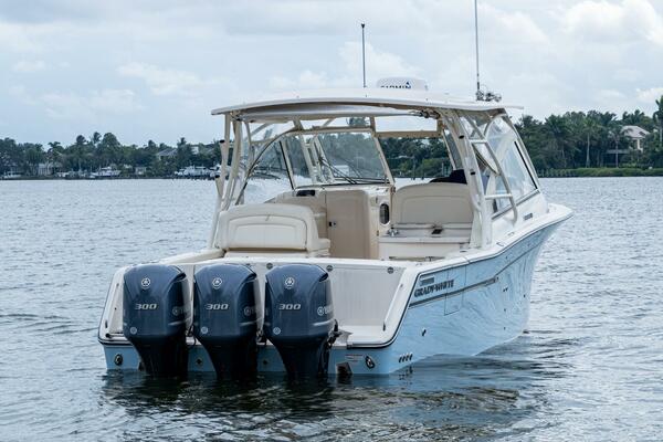 33ft Grady White Yacht For Sale