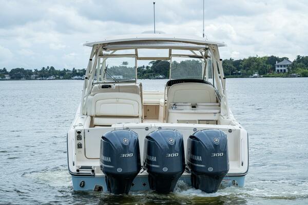 33ft Grady White Yacht For Sale