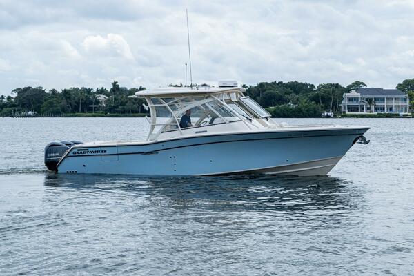 33ft Grady White Yacht For Sale