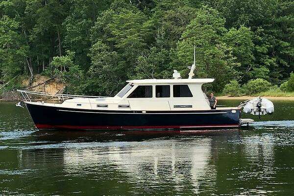 Photo of the 2005 Legacy 42 Sedan "Tilly Too"