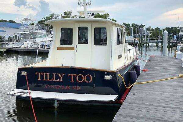 Photo of the 2005 Legacy 42 Sedan "Tilly Too"