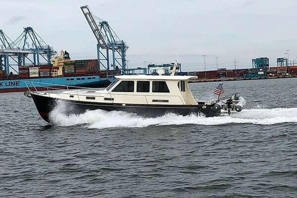 42-ft-Legacy-2005-42 Sedan-Tilly Too Hampton Virginia United States  yacht for sale