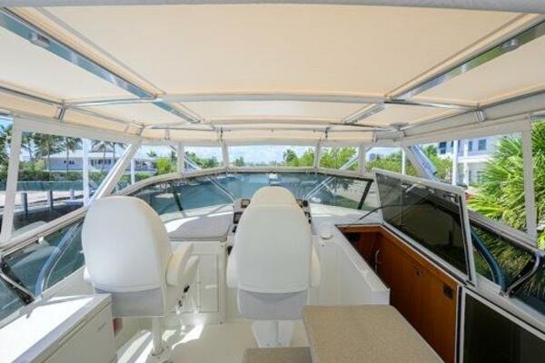 POMBOO 70ft Hatteras Yacht For Sale