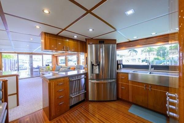 POMBOO 70ft Hatteras Yacht For Sale
