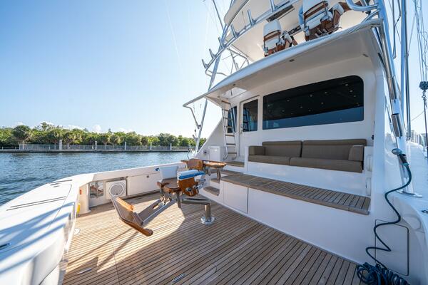 RUNNING OVER 68ft Viking Yacht For Sale