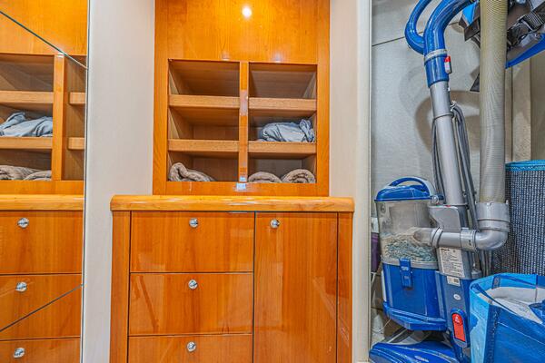 BIG CHUBBY XL 75ft Sunseeker Yacht For Sale