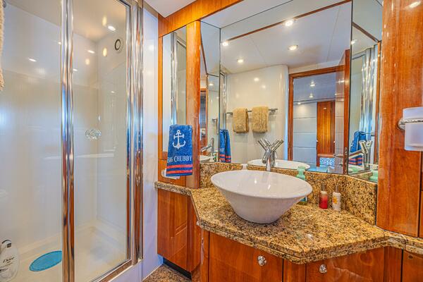 BIG CHUBBY XL 75ft Sunseeker Yacht For Sale