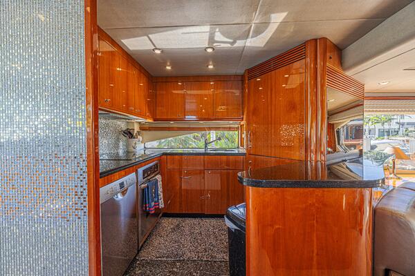 BIG CHUBBY XL 75ft Sunseeker Yacht For Sale