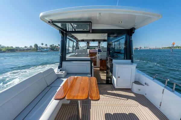 In Stock MJM 42 005 42ft MJM Yacht For Sale