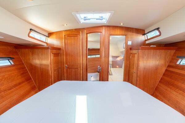 In Stock MJM 42 005 42ft MJM Yacht For Sale