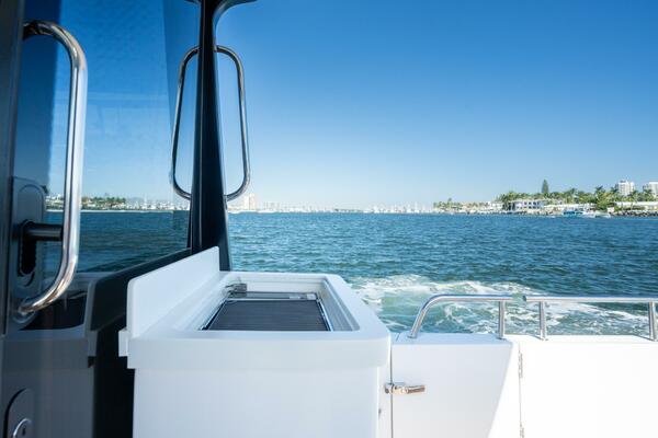 In Stock MJM 42 005 42ft MJM Yacht For Sale