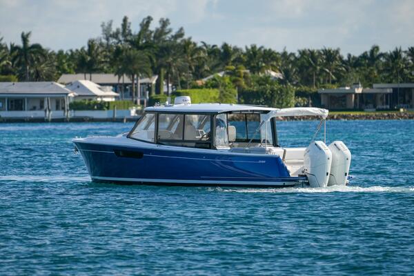 In stock 2026 MJM 3 053 38ft MJM Yacht For Sale
