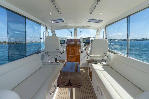 In Stock 2025 MJM 35 064 38ft MJM Yacht For Sale