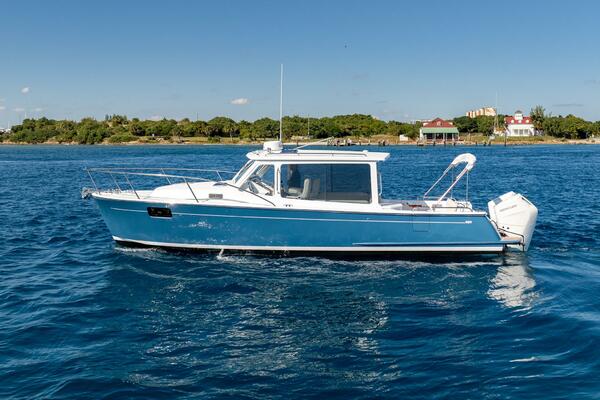 In Stock 2025 MJM 35 064 38ft MJM Yacht For Sale