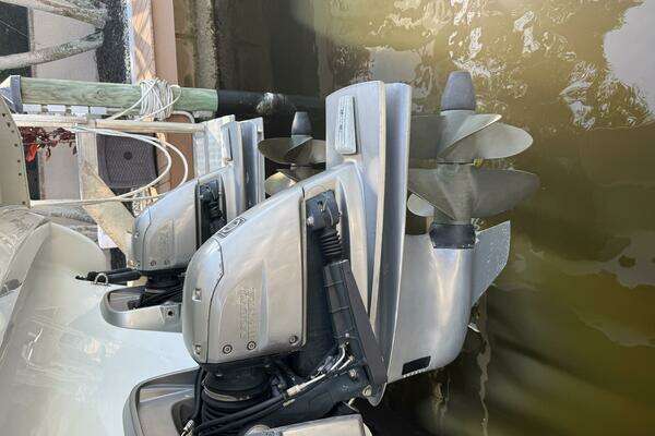 Formula 400 Super Sport FX8 Yacht For Sale