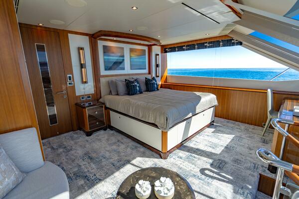 PALADIN 100ft Ocean Alexander Yacht For Sale