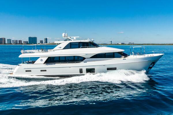 PALADIN 100ft Ocean Alexander Yacht For Sale
