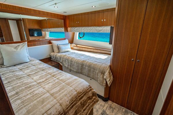 PALADIN 100ft Ocean Alexander Yacht For Sale