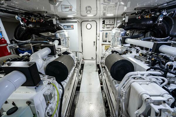 PALADIN 100ft Ocean Alexander Yacht For Sale