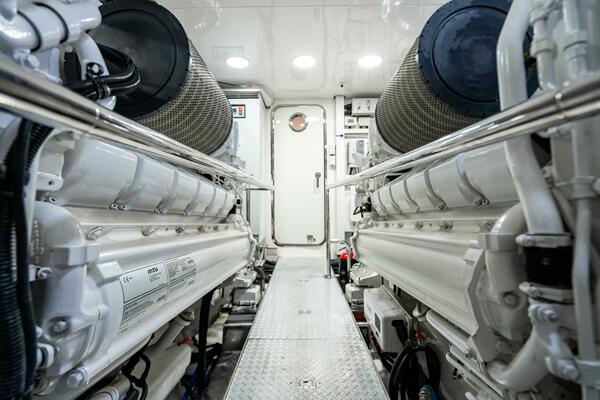 PALADIN 100ft Ocean Alexander Yacht For Sale