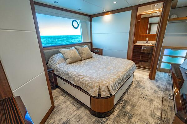 PALADIN 100ft Ocean Alexander Yacht For Sale