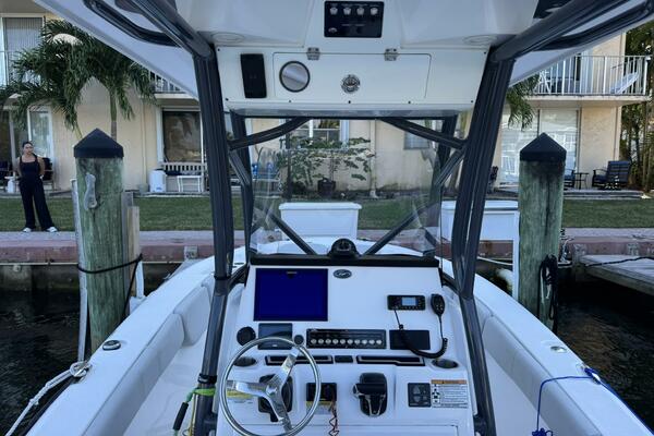 24ft Sea Fox Yacht For Sale