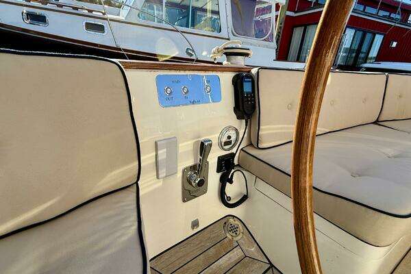 Leonardo Yachts Eagle 44 Yacht For Sale