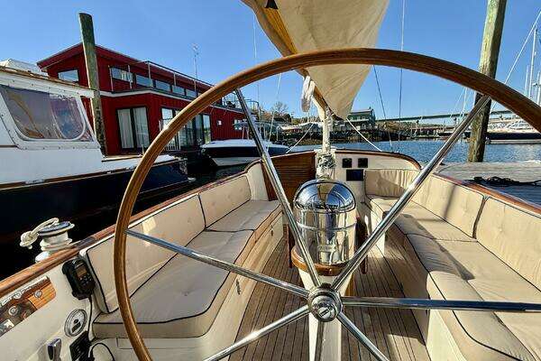 Leonardo Yachts Eagle 44 Yacht For Sale