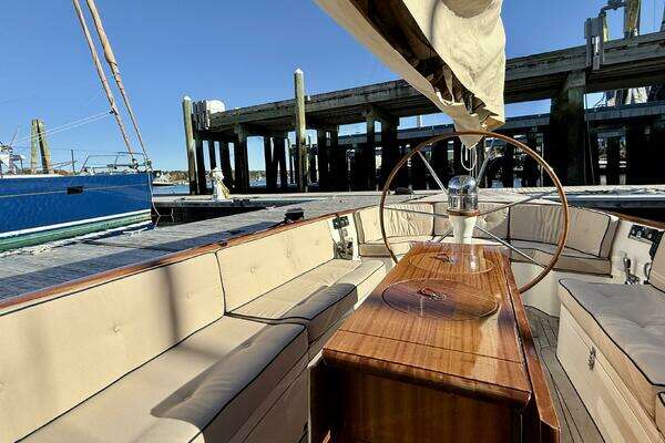 Leonardo Yachts Eagle 44 Yacht For Sale
