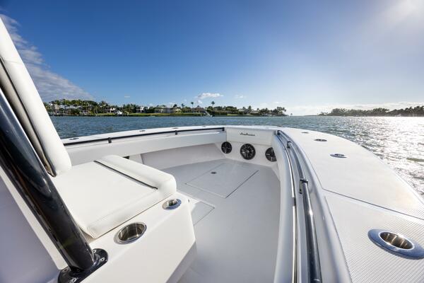 28ft SeaHunter Yacht For Sale