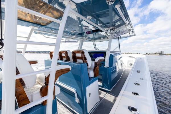 42ft Yellowfin Yacht For Sale