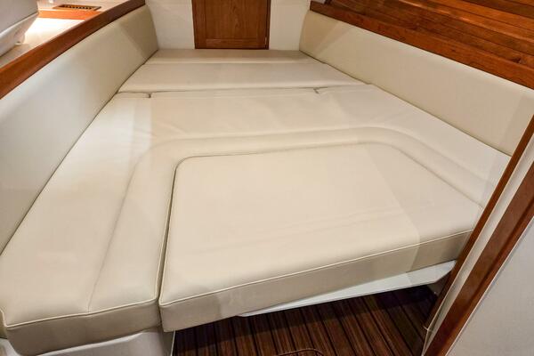 HIGH DEFINITION 47ft MJM Yacht For Sale