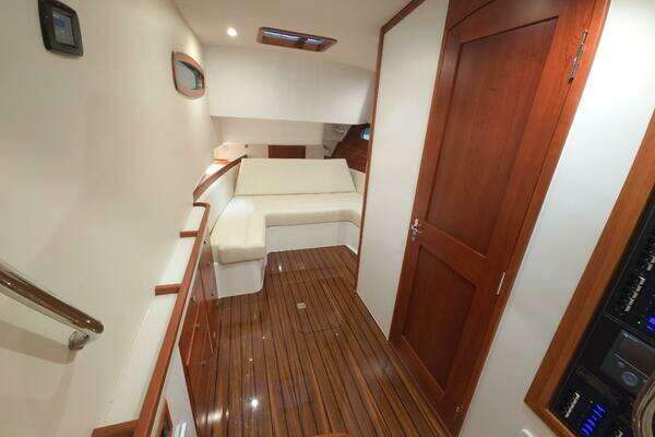 MJM 4 Yacht For Sale