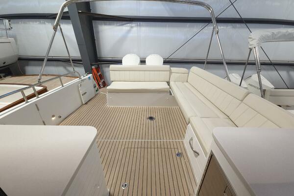 HIGH DEFINITION 47ft MJM Yacht For Sale