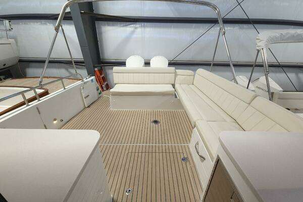 MJM 4 Yacht For Sale