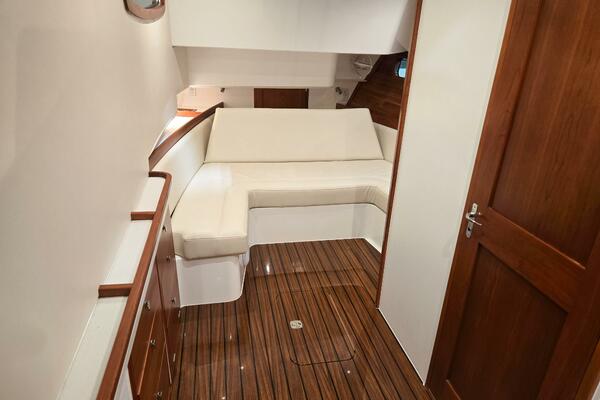 HIGH DEFINITION 47ft MJM Yacht For Sale