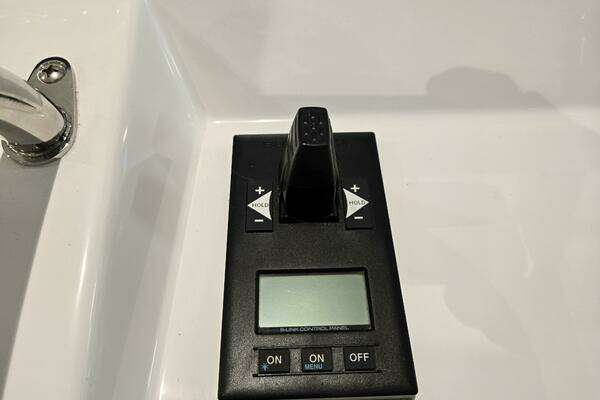 MJM 4 Yacht For Sale