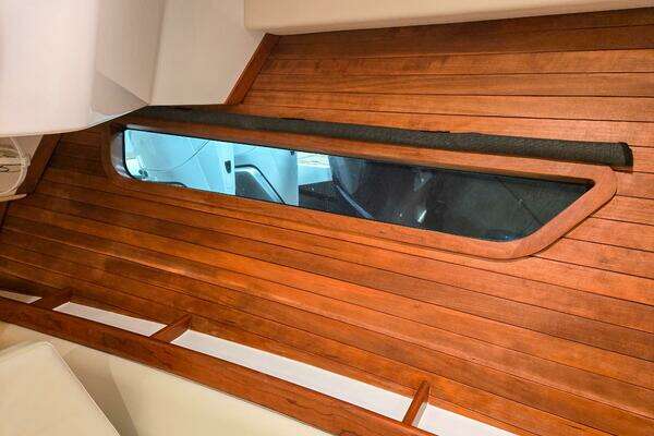 MJM 4 Yacht For Sale