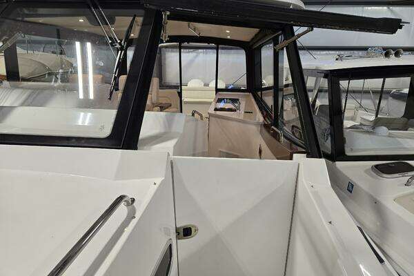 MJM 4 Yacht For Sale