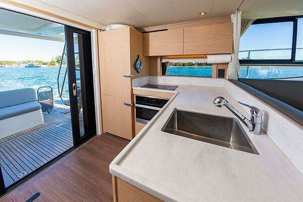 Beneteau Swift Trawler Yacht For Sale