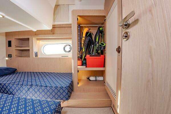 Beneteau Swift Trawler Yacht For Sale