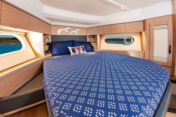 Beneteau Swift Trawler Yacht For Sale