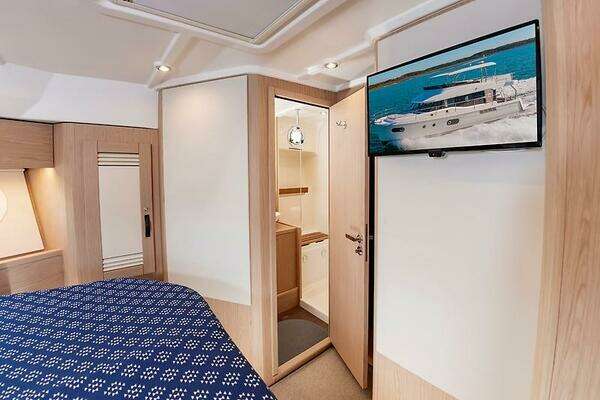 Beneteau Swift Trawler Yacht For Sale