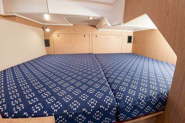 Beneteau Swift Trawler Yacht For Sale