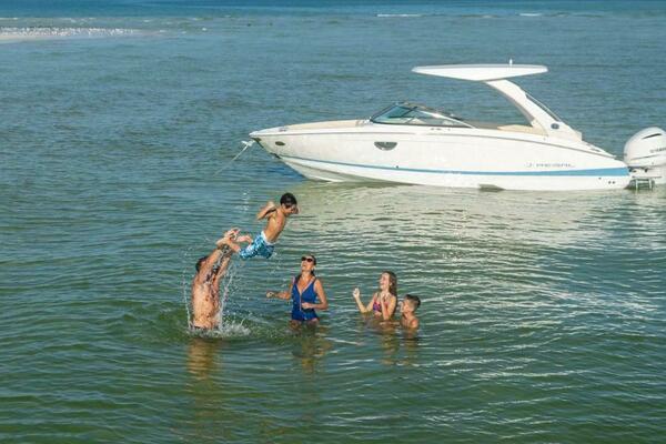 26ft Regal Yacht For Sale