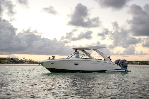 29ft Regal Yacht For Sale