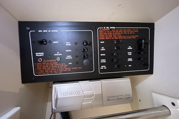 PERFECT TIMING 28ft Formula Yacht For Sale